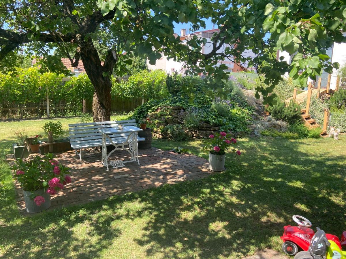 Apartman V Brezi Bagian luar foto